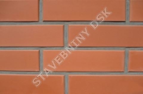 15060012-RF.Janka-cervena-svetla