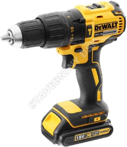 390027908-dewalt-vrtacka-2